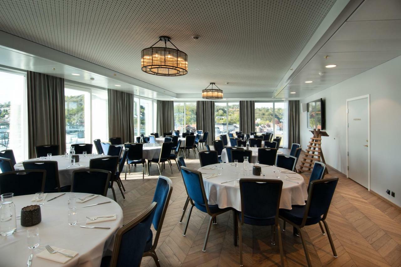 Mandal Hotel Buitenkant foto