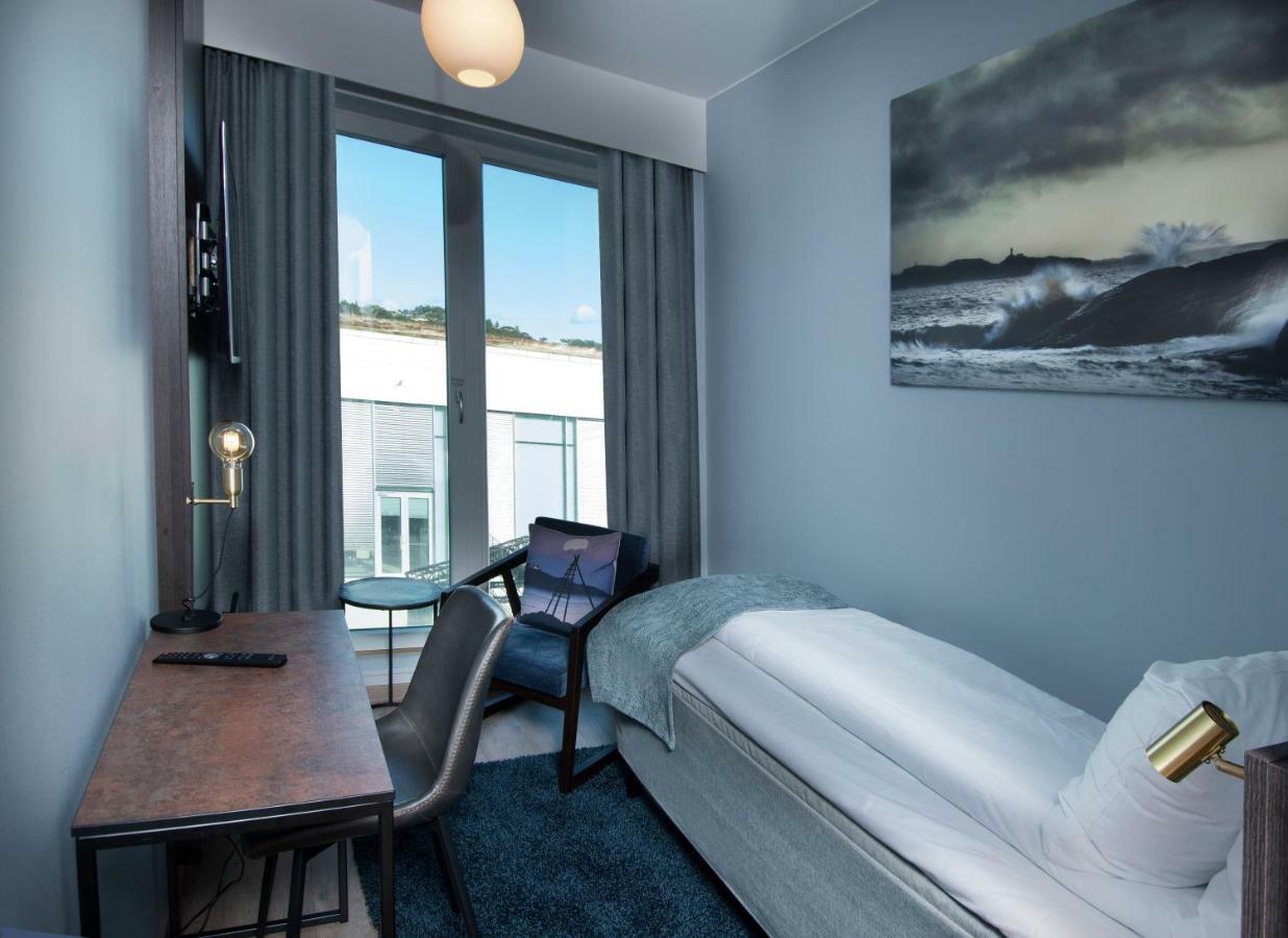 Mandal Hotel Buitenkant foto